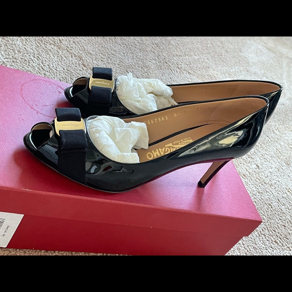 Salvatore Ferragamo Black Pump